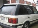 :  > Land Rover Range Rover (Car: Land Rover Range Rover)