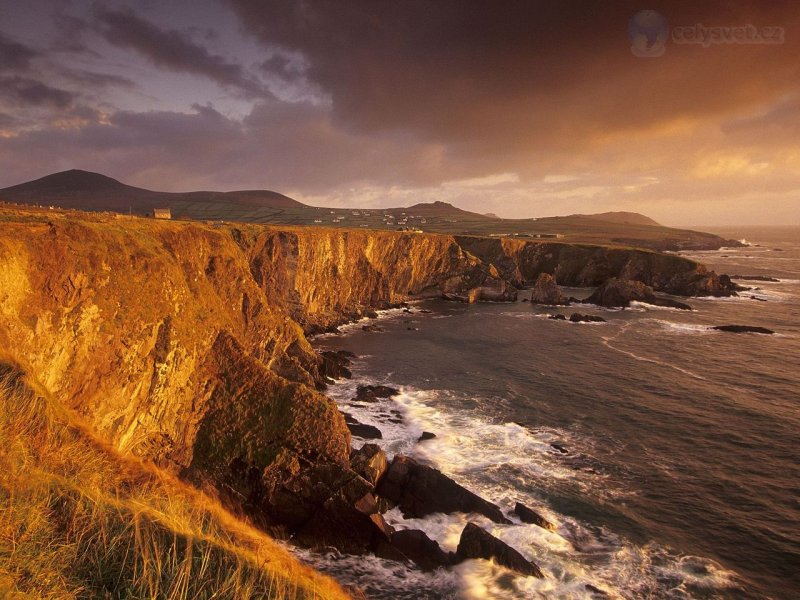 Foto: Dingle Peninsula Coastline At Sunset, Near Slea Head, Ireland