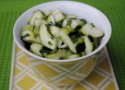 Recept online Letní okurkový salát s koprem